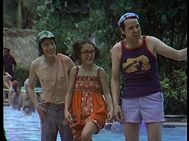 Chaves, Chiquinha e Quico no episodio de Acapulco