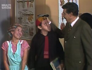 Última cena do Quico ao lado de Dona Florinda no episódio A escolinha do professor Girafales