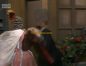 Gorinho do Quico sai voando em cena no episódio do velho do saco