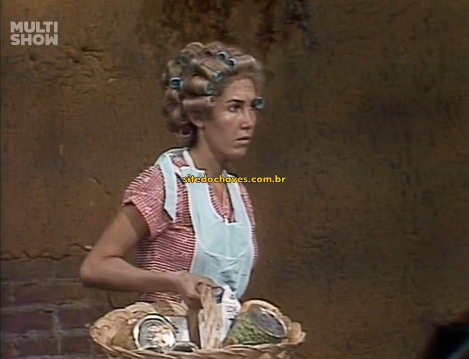 Dona Florinda no episódio Um banho para o Chaves
